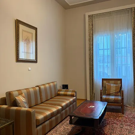 فندق Capsis Bristol Boutique 5*