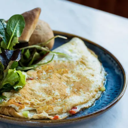 فندق Capsis Bristol Boutique 5*