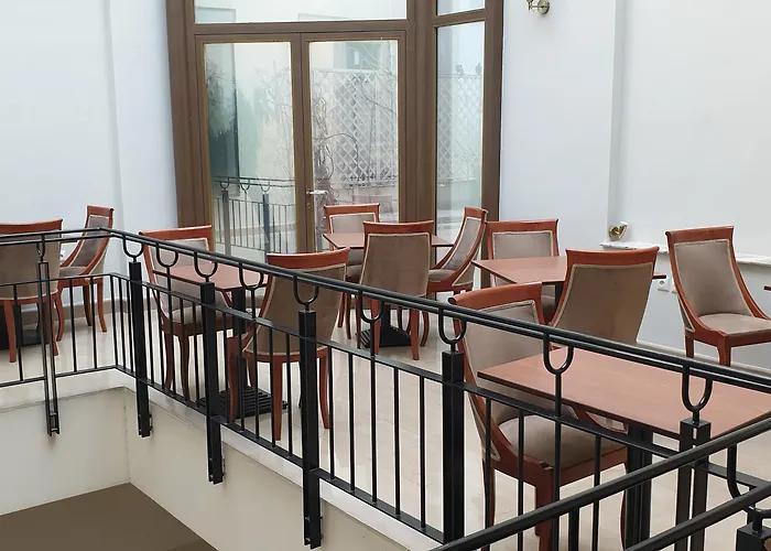 Capsis Bristol Boutique Hotel 5*