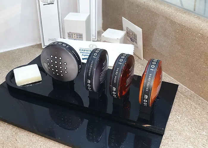 Capsis Bristol Boutique Hotel 5*