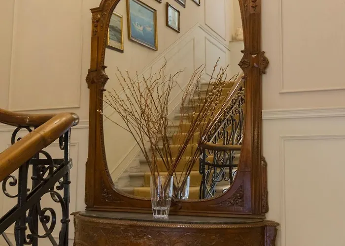 Capsis Bristol Boutique Hotel 5*