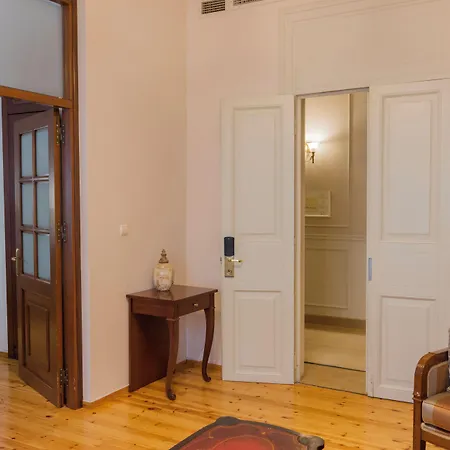 Хотел Capsis Bristol Boutique 5*