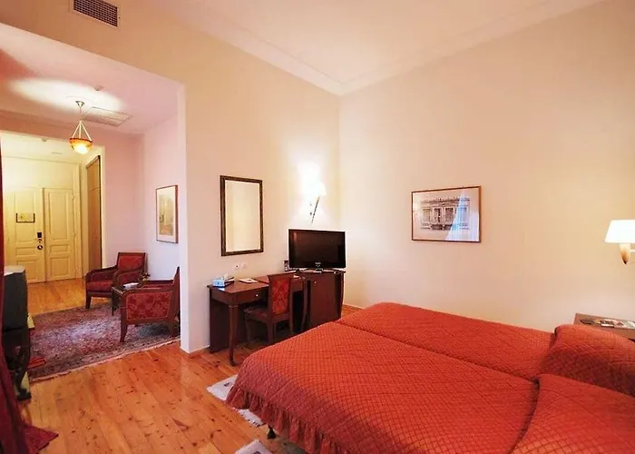 Capsis Bristol Boutique Hotel 5*