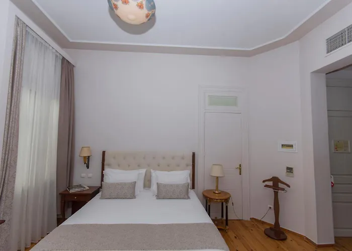 Capsis Bristol Boutique Hotel 5*