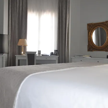 Capsis Bristol Boutique Hotel 5*