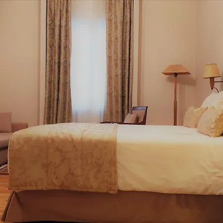 Hotel Capsis Bristol Boutique 5*