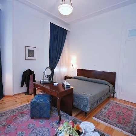 Capsis Bristol Boutique Saloniki