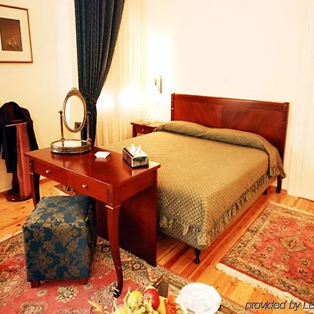 Capsis Bristol Boutique Hotel 5*